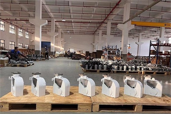 熱烈慶祝艾思捷耐高溫160°減速機(jī)批量下線 (2).jpg 熱烈慶祝艾思捷耐高溫160°減速機(jī)批量下線 (2).jpg