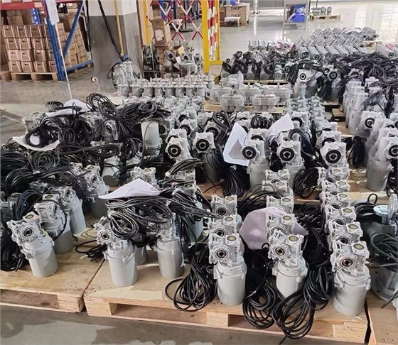 艾思捷洗車機減速機發(fā)貨湖南長沙 (3).jpg 艾思捷洗車機減速機發(fā)貨湖南長沙 (3).jpg